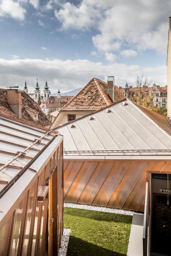 Kai 36 - Hotel Zwischen Fels Und Fluss Graz Exterior foto A standing seam metal roof